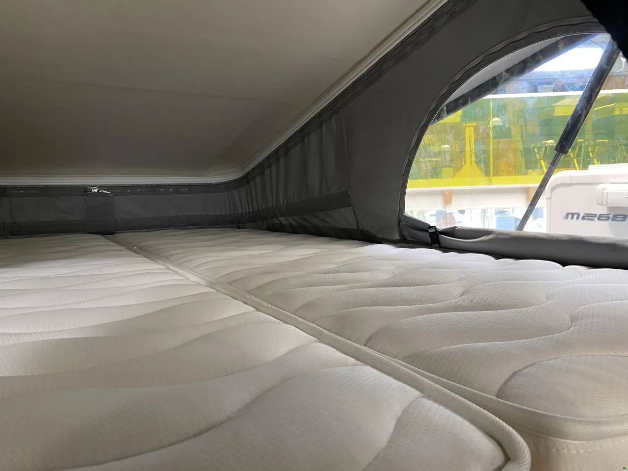 Van 2